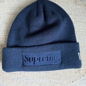 Supreme New Era Tonal Box Logo Beanie FW14. Navy. New